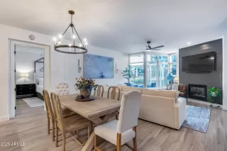 Photo #6: 6885888 Listing 