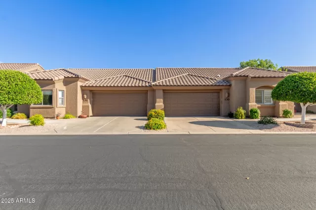 MLS: 6886128 Condo For Sale