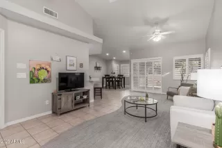 Photo #4: 6886128 Listing 