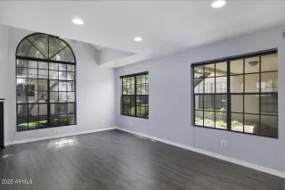 Photo #3: 6886160 Listing 