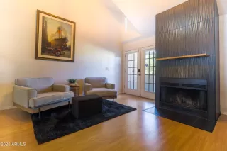 Photo #3: 6886286 Listing 