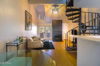 Photo #4: 6886286 Listing 