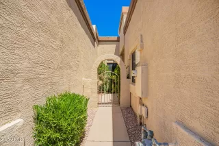 Photo #6: 6886326 Listing 