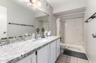 Photo #5: 6886342 Listing 