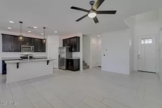 Photo #6: 6886355 Listing 