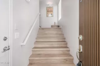 Photo #1: 6886589 Listing 