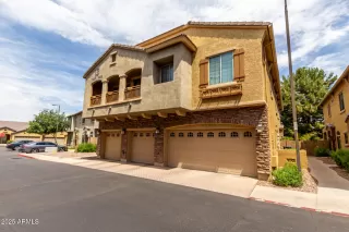 Photo #3: 6886642 Listing 