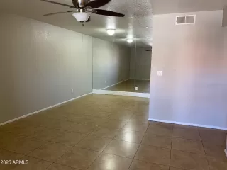 Photo #4: 6886738 Listing 