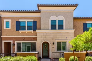 Photo #1: 6886758 Listing 