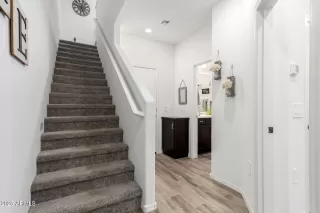 Photo #4: 6886758 Listing 