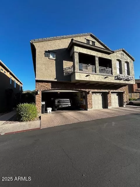 MLS: 6886887 Condo For Sale