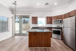 Photo #5: 6886993 Listing 