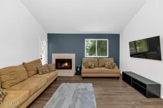 Photo #2: 6887254 Listing