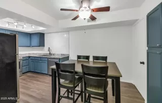 Photo #5: 6887254 Listing