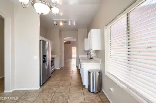 Photo #3: 6887271 Listing 