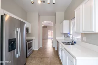 Photo #5: 6887271 Listing 