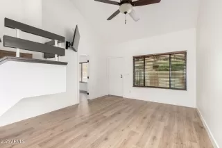 Photo #6: 6887286 Listing 