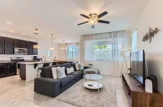 Photo #2: 6887579 Listing 