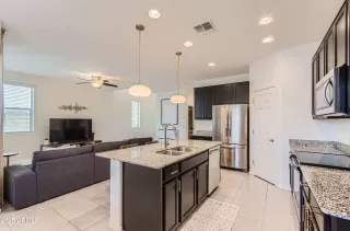 Photo #3: 6887579 Listing 