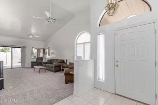 Photo #4: 6887596 Listing 