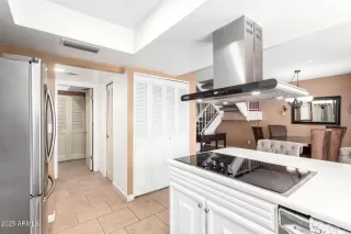 Photo #5: 6887822 Listing 