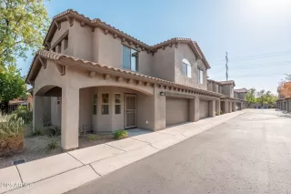 Photo #1: 6888073 Listing 