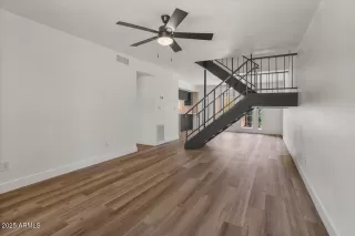 Photo #4: 6888122 Listing 