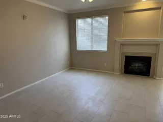 Photo #6: 6888190 Listing 