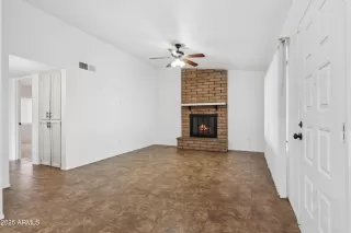 Photo #4: 6888229 Listing 