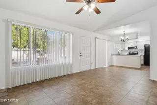 Photo #5: 6888229 Listing 