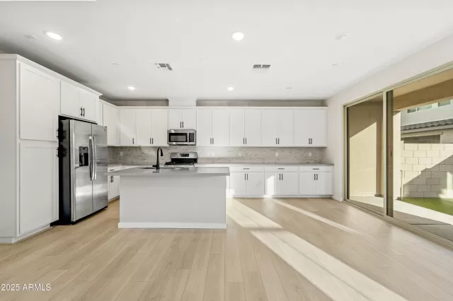 MLS: 6888491 Condo For Sale