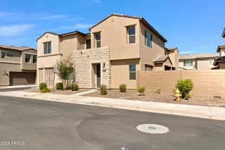 Photo #4: 6888491 Listing 