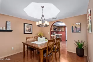 Photo #5: 6888586 Listing 