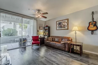 Photo #2: 6888766 Listing