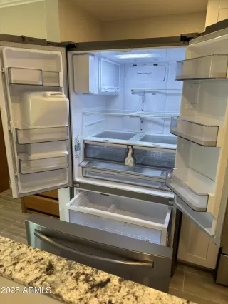 Photo #5: 6888937 Listing 