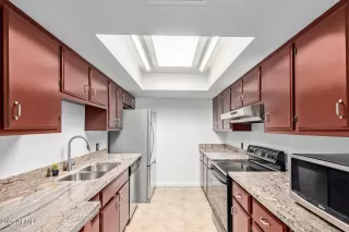 Photo #5: 6888974 Listing 