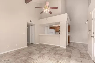 Photo #4: 6889100 Listing