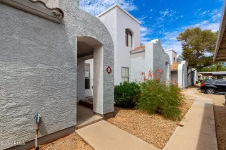 Photo #1: 6889392 Listing