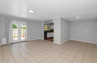 Photo #3: 6889714 Listing