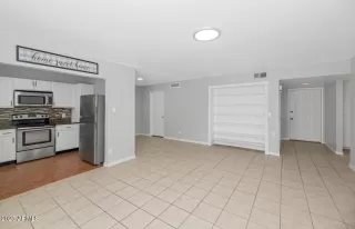 Photo #6: 6889714 Listing