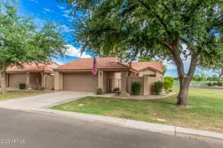 More Details about MLS # 6889817 : 945 N PASADENA#1