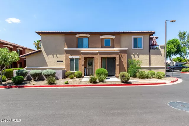 MLS: 6889947 Condo For Sale