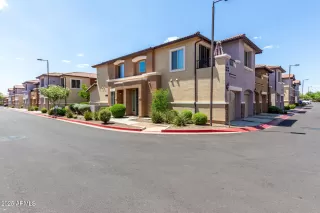 Photo #1: 6889947 Listing 