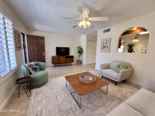 Photo #4: 6890050 Listing 