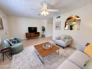 Photo #5: 6890050 Listing 