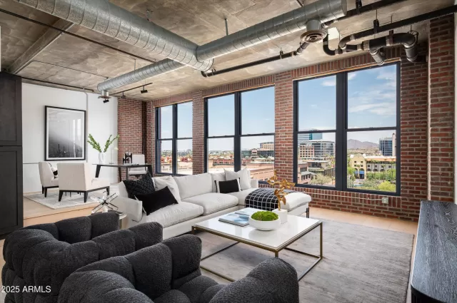 MLS: 6890100 Condo For Sale