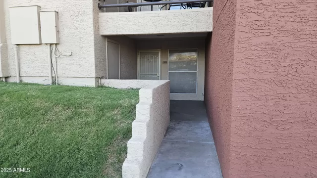 MLS: 6890384 Condo For Sale