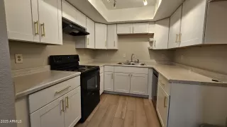 Photo #5: 6890384 Listing 