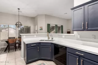 Photo #2: 6890415 Listing