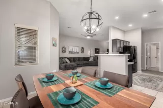 Photo #6: 6890415 Listing
